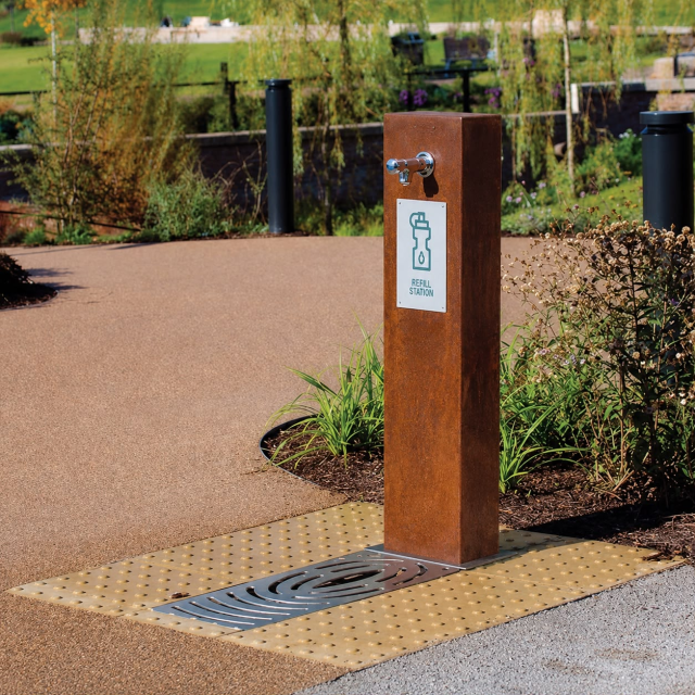 pic for Drinking Fountains: Accessible Free Standing Metal Water Fountains Supply with Customized Style3